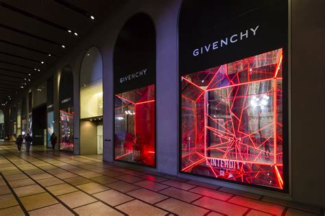 GIVENCHY La Rinascente a Milano , 